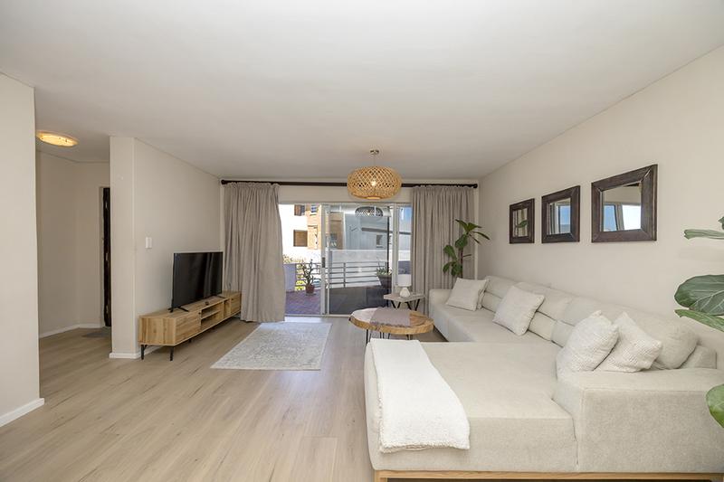 3 Bedroom Property for Sale in Bloubergrant Western Cape